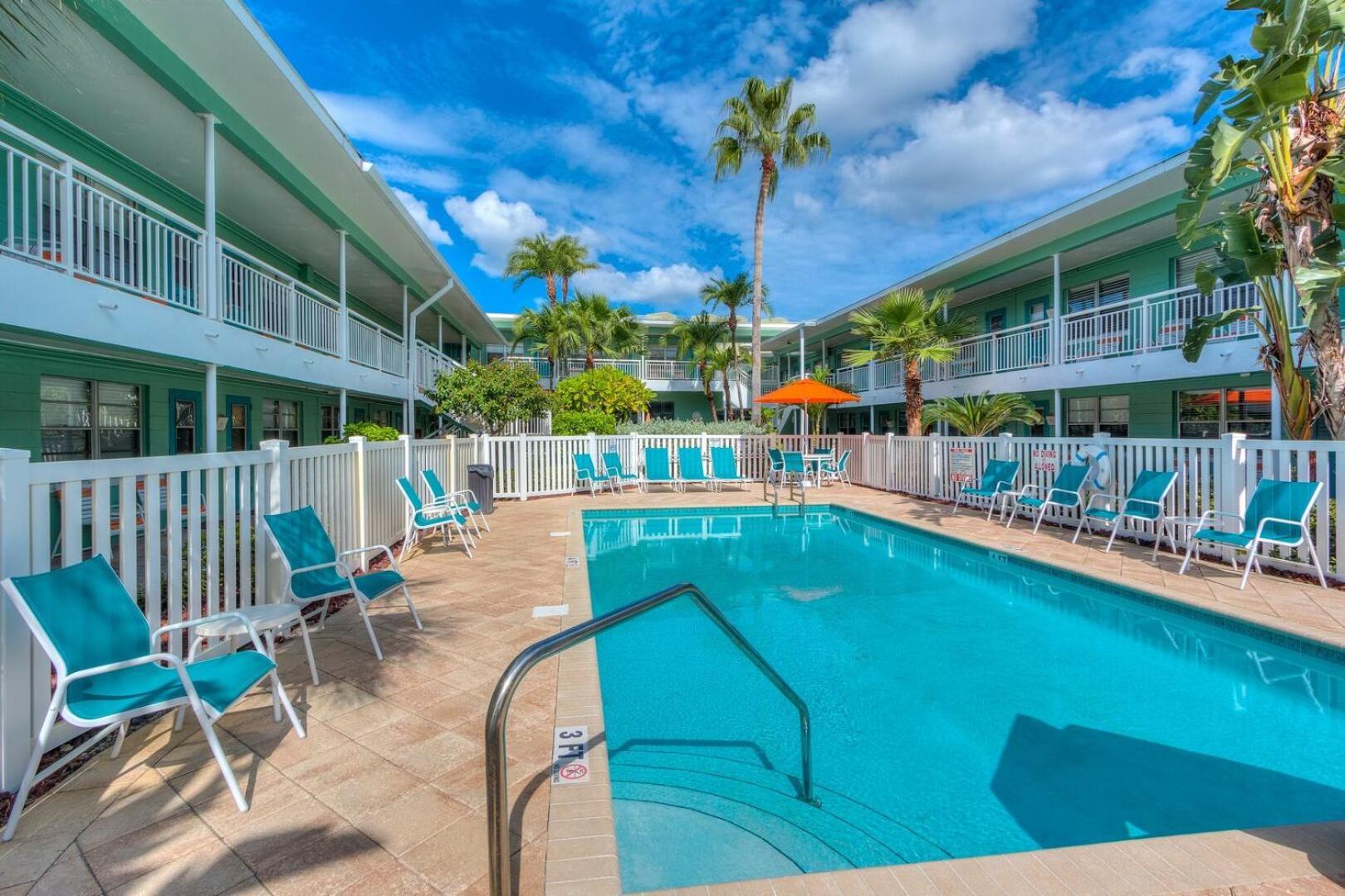 Tropic Terrace Hotel St. Pete Beach Exterior photo