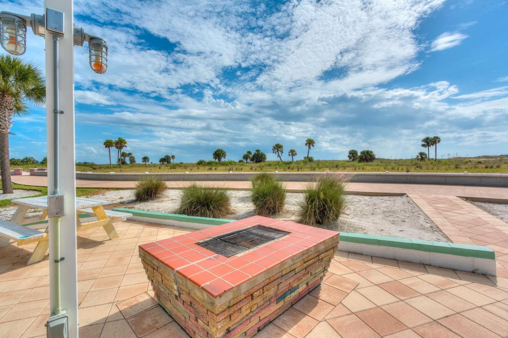 Tropic Terrace Hotel St. Pete Beach Exterior photo