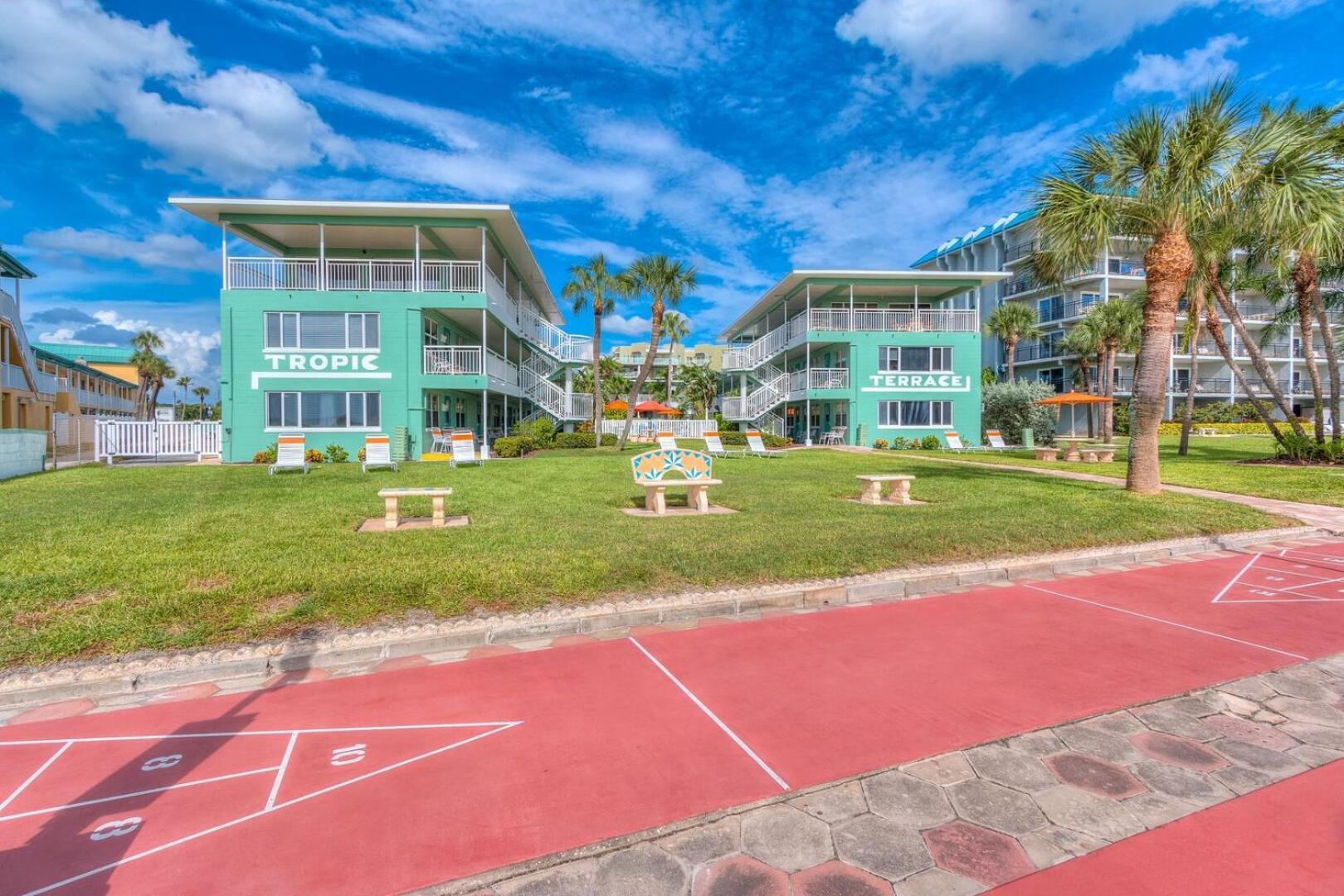 Tropic Terrace Hotel St. Pete Beach Exterior photo